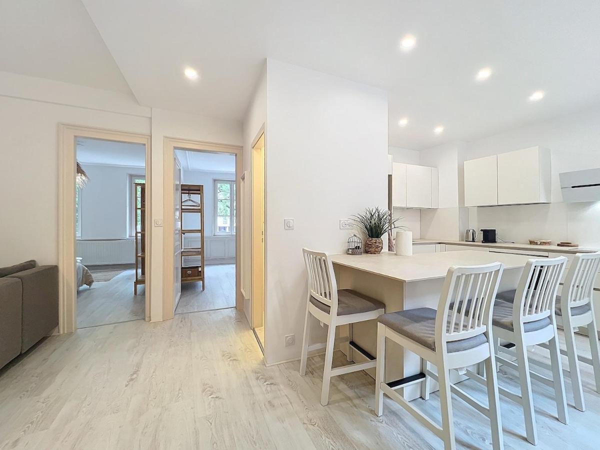 Spacious 2 Bedroom Petite France